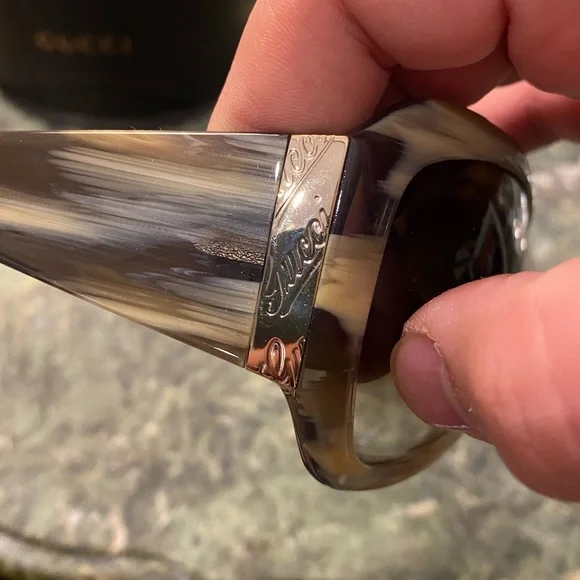 Gucci Horn Pattern Sunglasses display picture 3